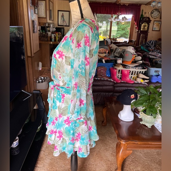 NWT Cato floral romper jumpsuit super cute 🥰 - Picture 6 of 15